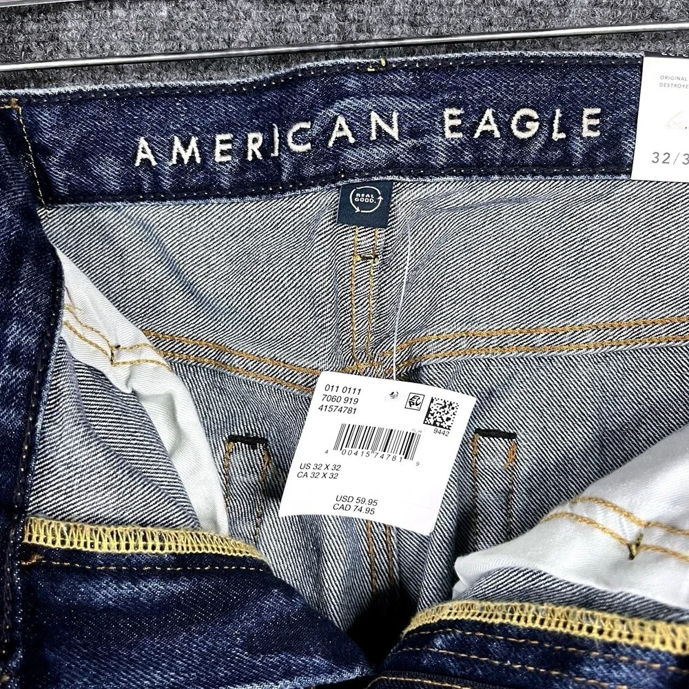 NWT American Eagle Outfitters Original‎ Straight Leg Destroyed Medium Wash 32x32